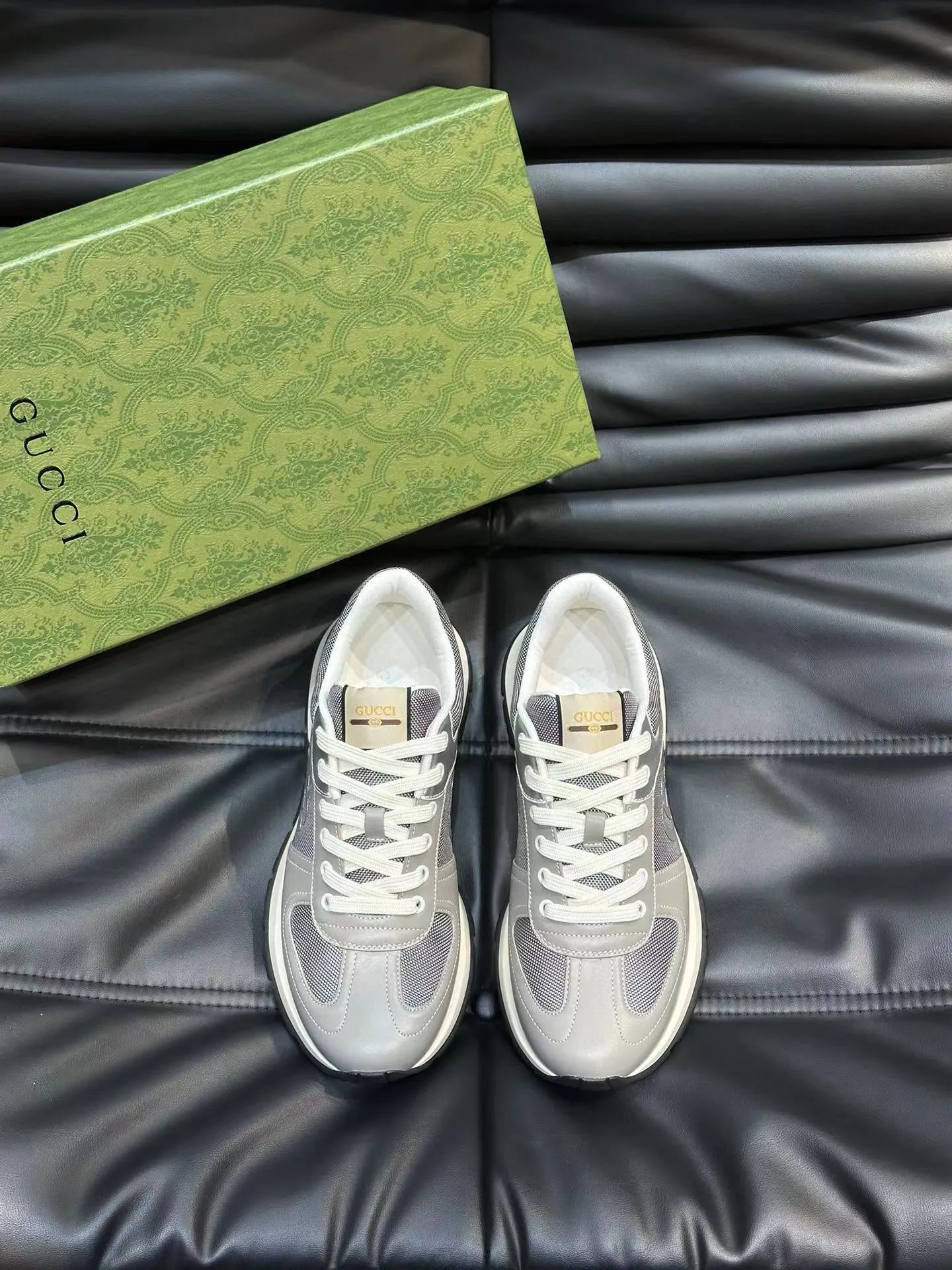 Factory price: 460💰Gucci new men's shoes GUCCI [Lightning] latest shoes are shipped. Original quality, fashionable, made of special materials, sheepskin lining, brand new packaging. The foot feels super comfortable and the workmanship is impeccable. Size: 38-45, Dingyi 45